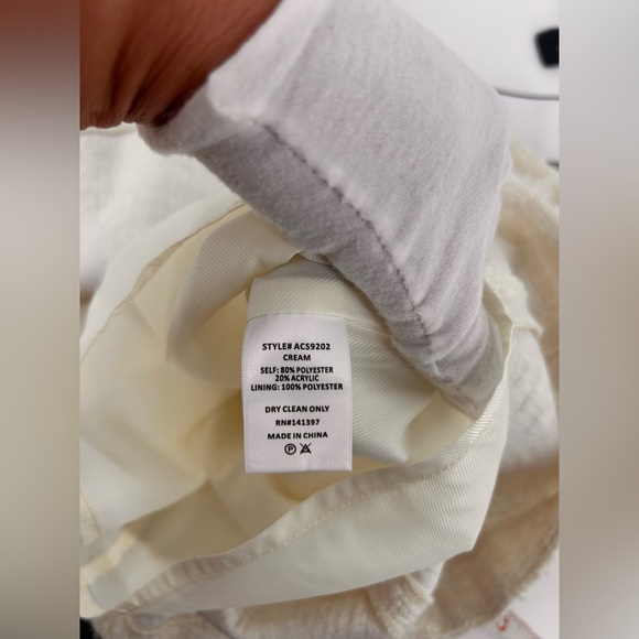 ASTR the Label Kiona Tweed Mini Skirt MSRP $109 Size M Cream - Picture 6 of 13